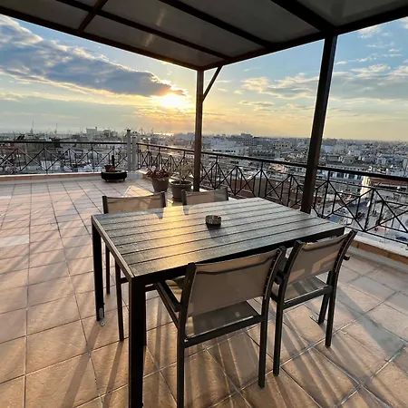 180° Rooftop View Apartment *