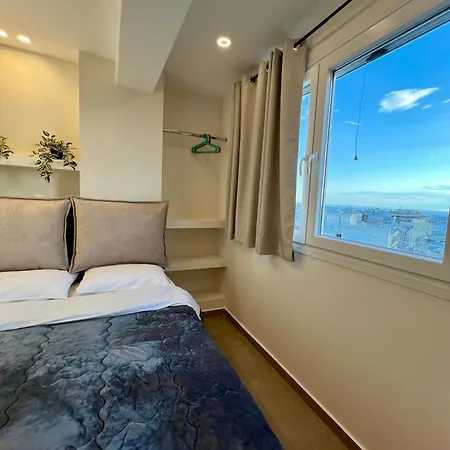 180° Rooftop View Apartment