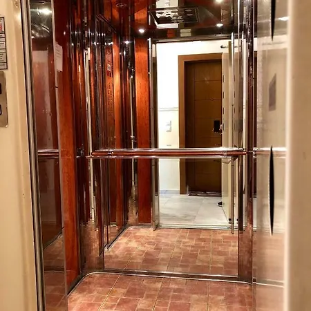 180° Rooftop View 테살로니키