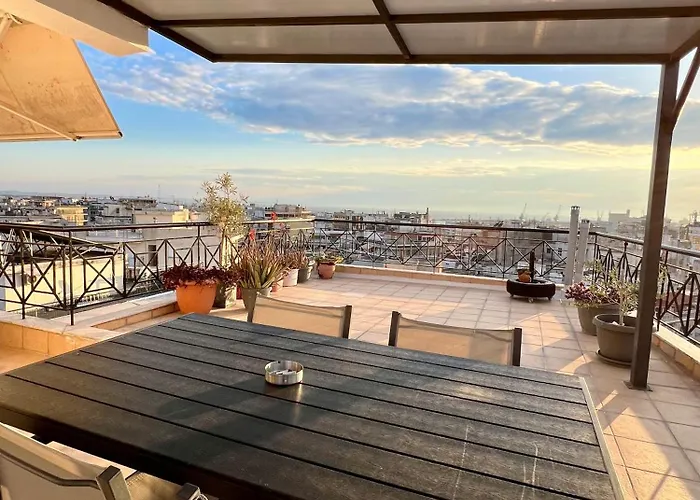 180° Rooftop View *