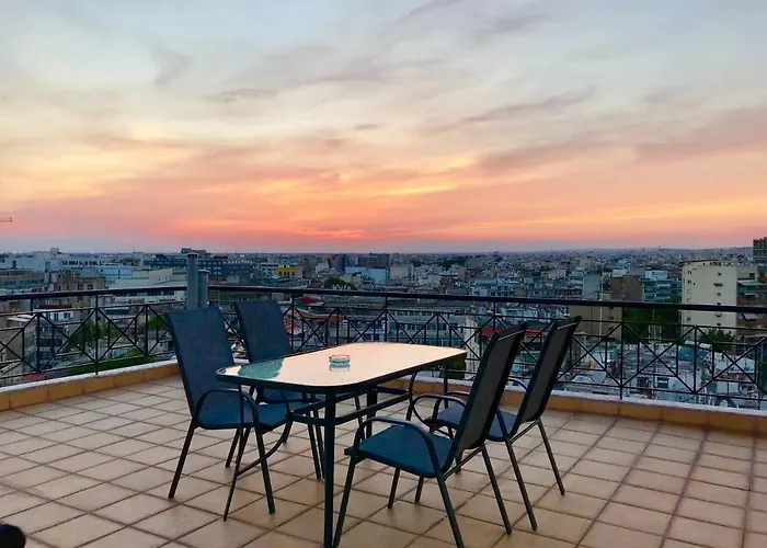 Apartment 180° Rooftop View